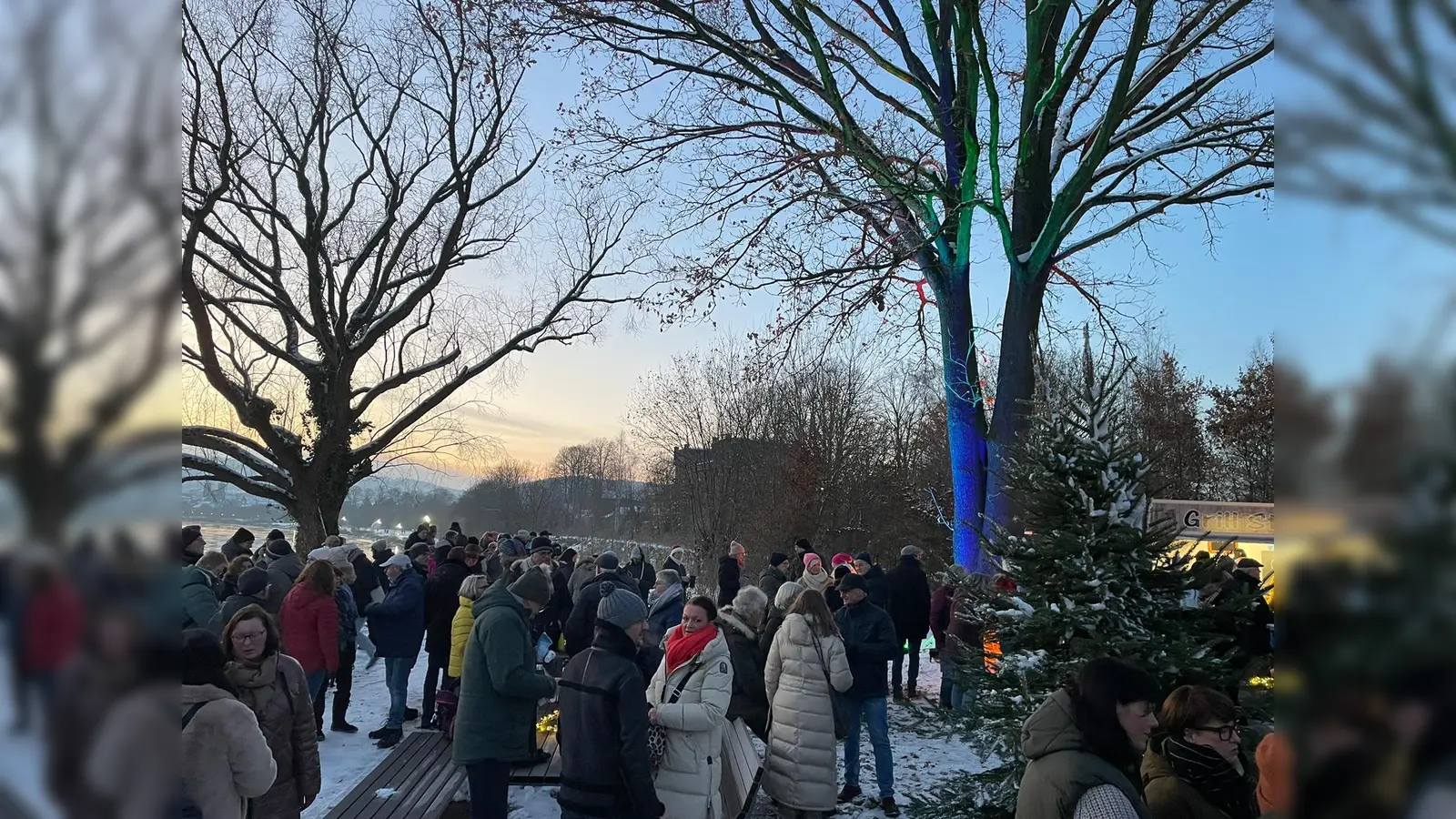 So stimmungsvoll wie im vergangenen Jahr soll es beim Schollenzauber auf der Höxteraner Weserscholle am 17. November wieder werden.  (Foto: Huxarium Gartenpark Höxter)