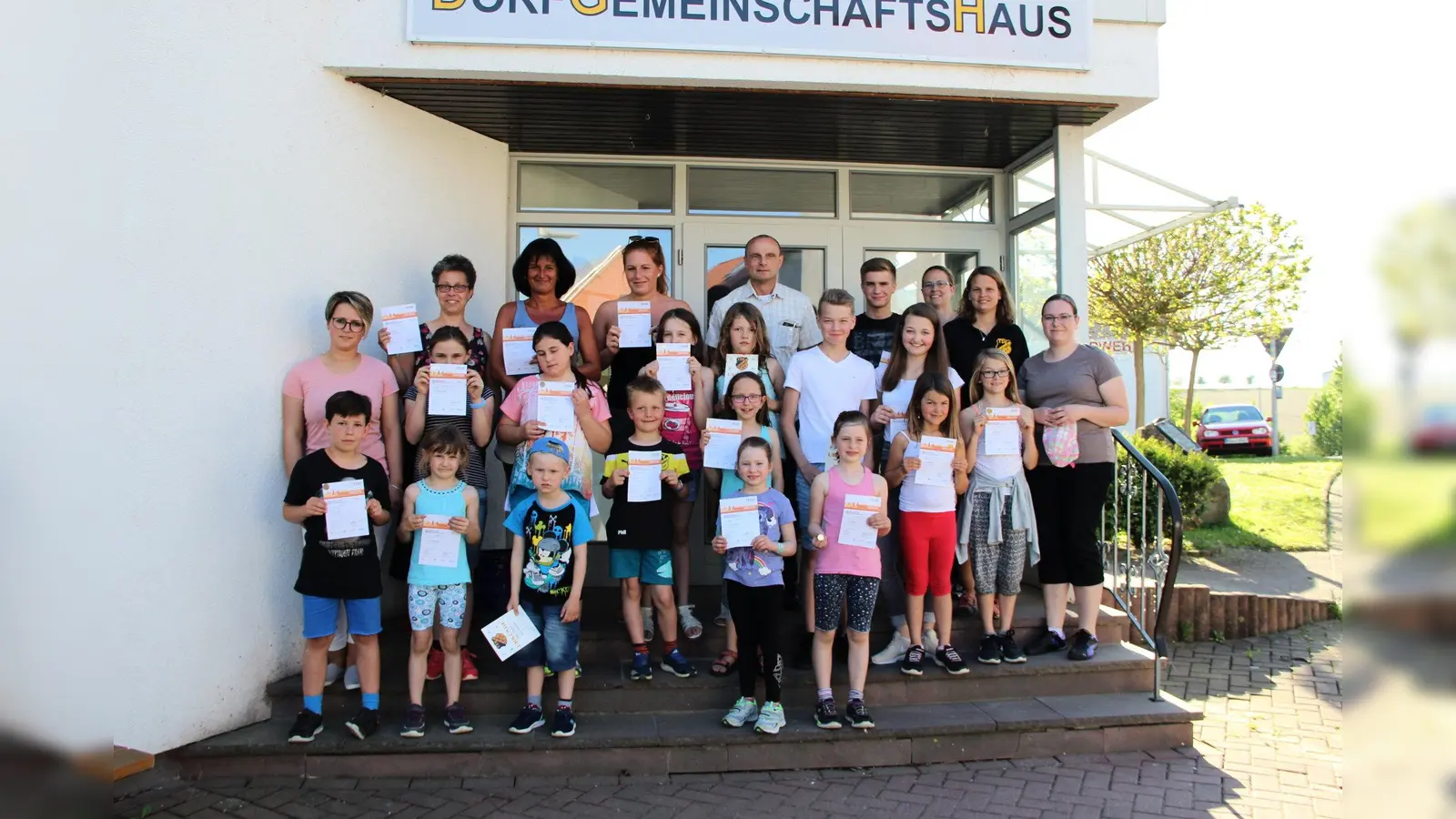 Die Absolventen des Deutschen Sportabzeichens in Bronze, Silber und Gold. (Foto: Foto: privat)