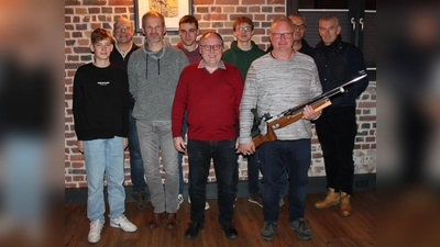 V.l.: Philipp Wulf, Thomas Behler, Martin Schürmann, Christoph Gehlen, Rainer Schäfers, Thore Kleibrink, Ludger Giefers, Thoralf Löhr und Michael Wollitz. (Foto: privat)