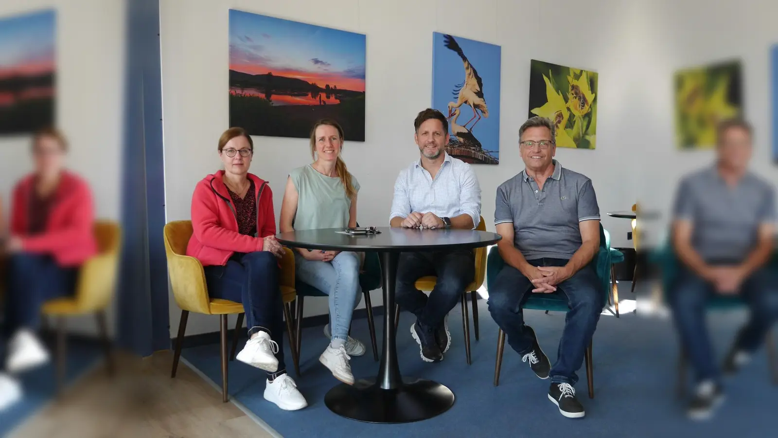 (v.l.) Sabine Meyer von Wolff (Gleichstellungsbeauftragte Samtgemeinde Boffzen), Anna Moritz (Gesundheitslotsin Anna Moritz), Tino Wenkel (Bürgermeister Samtgemeinde Boffzen), Hartmut Altmann (Verein Boffzen Aktiv). (Foto: Ina Mischewski)