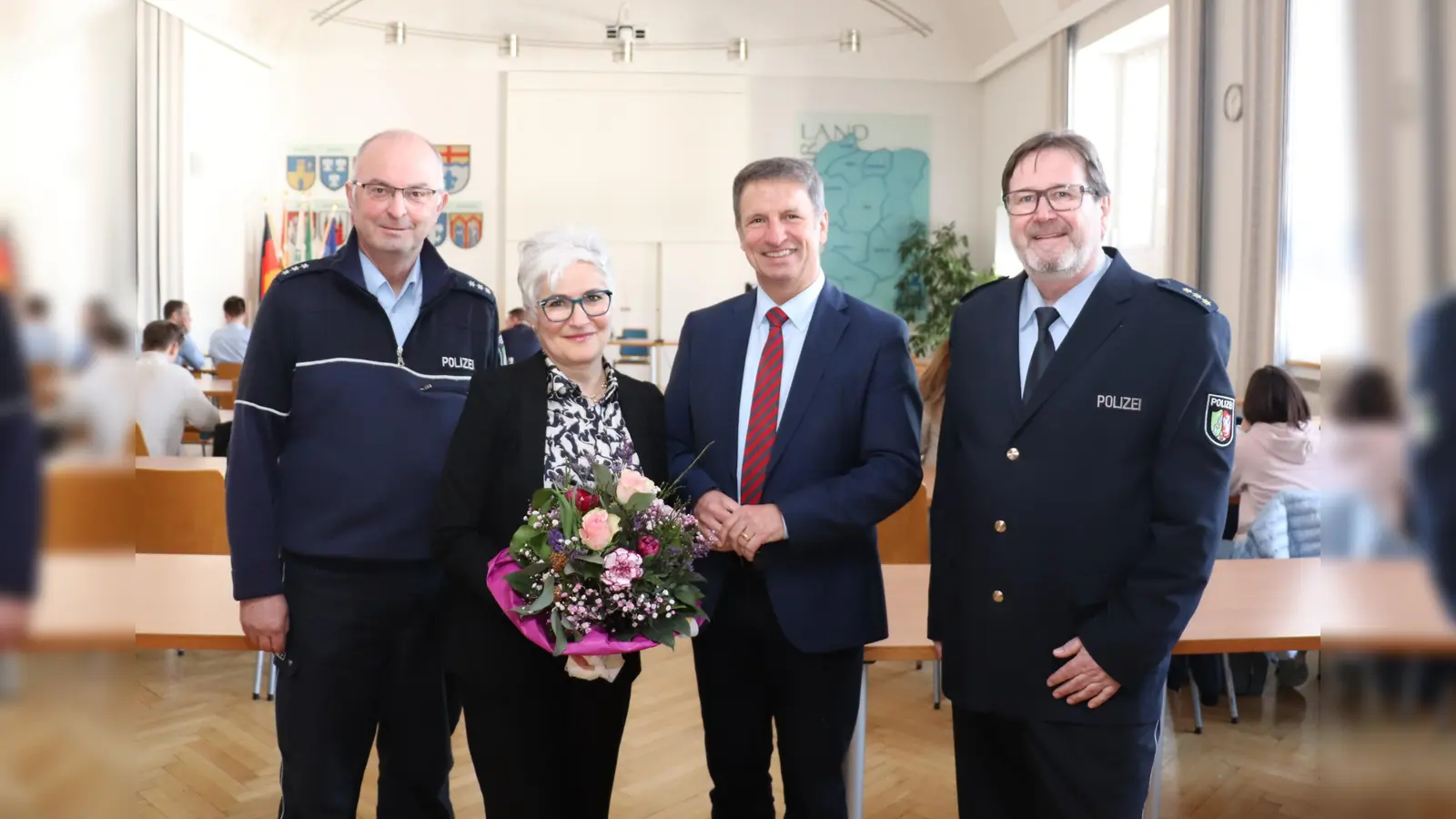 V.l.: KIA Klaus Geiser, Ehrenvorsitzende Judith Neuwald-Tasbach, Landrat Michael Stickeln und Abteilungsleiter Polizei Christian Brenski. (Foto: Kreispolizeibehörde Höxter)