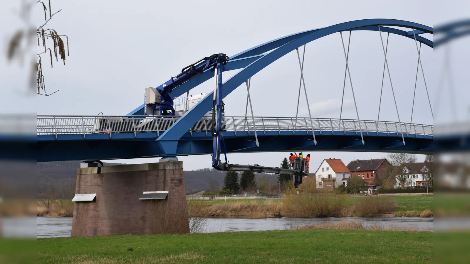 Die Brückenprüfung 2019. (Foto: Jürgen Twele/Landkreis Holzminden)